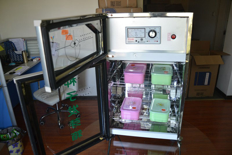 牡丹發(fā)芽難？試試種子發(fā)芽箱！